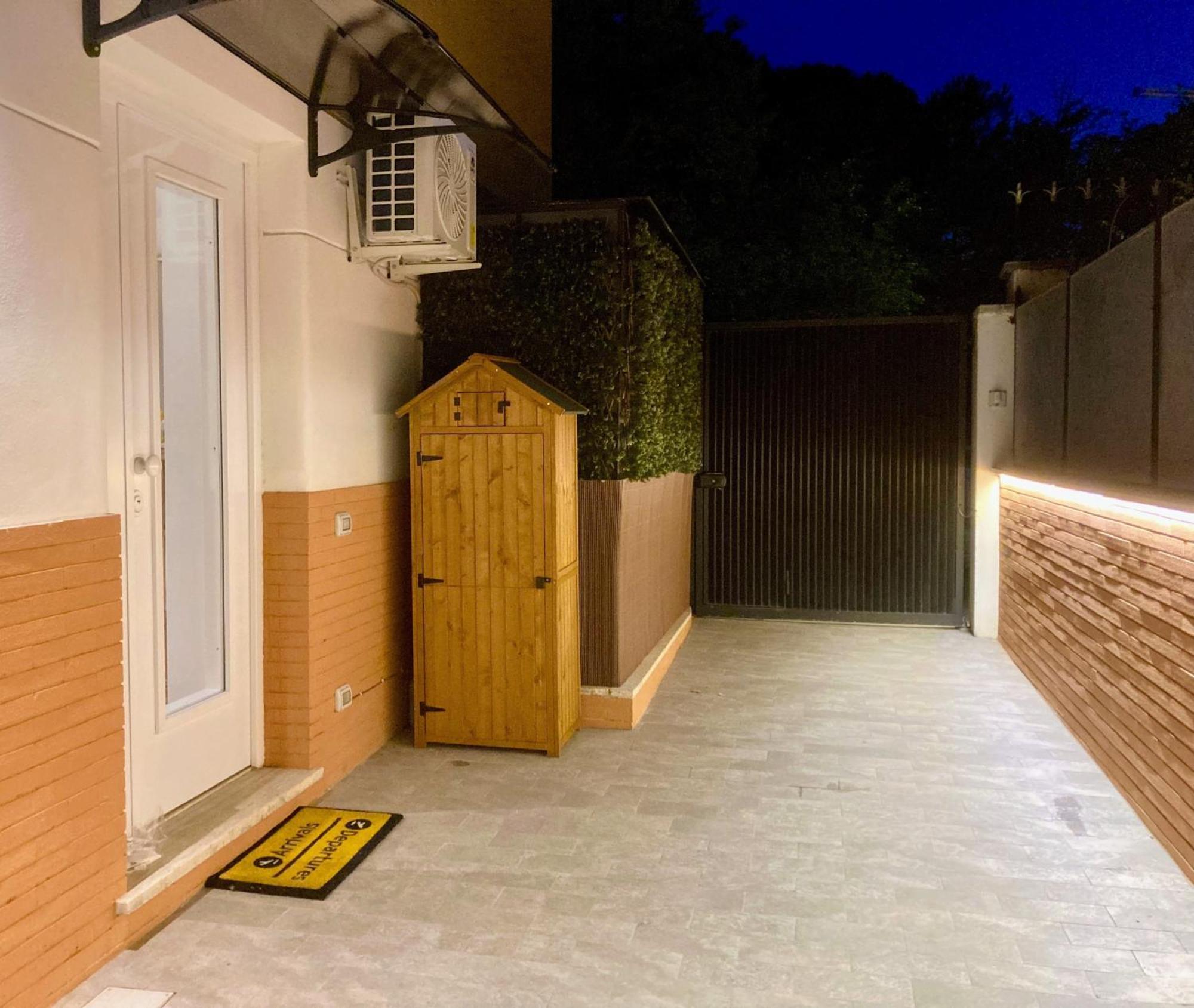 Appartamento Con Corte Esclusiva I Metro A Rome Exterior photo